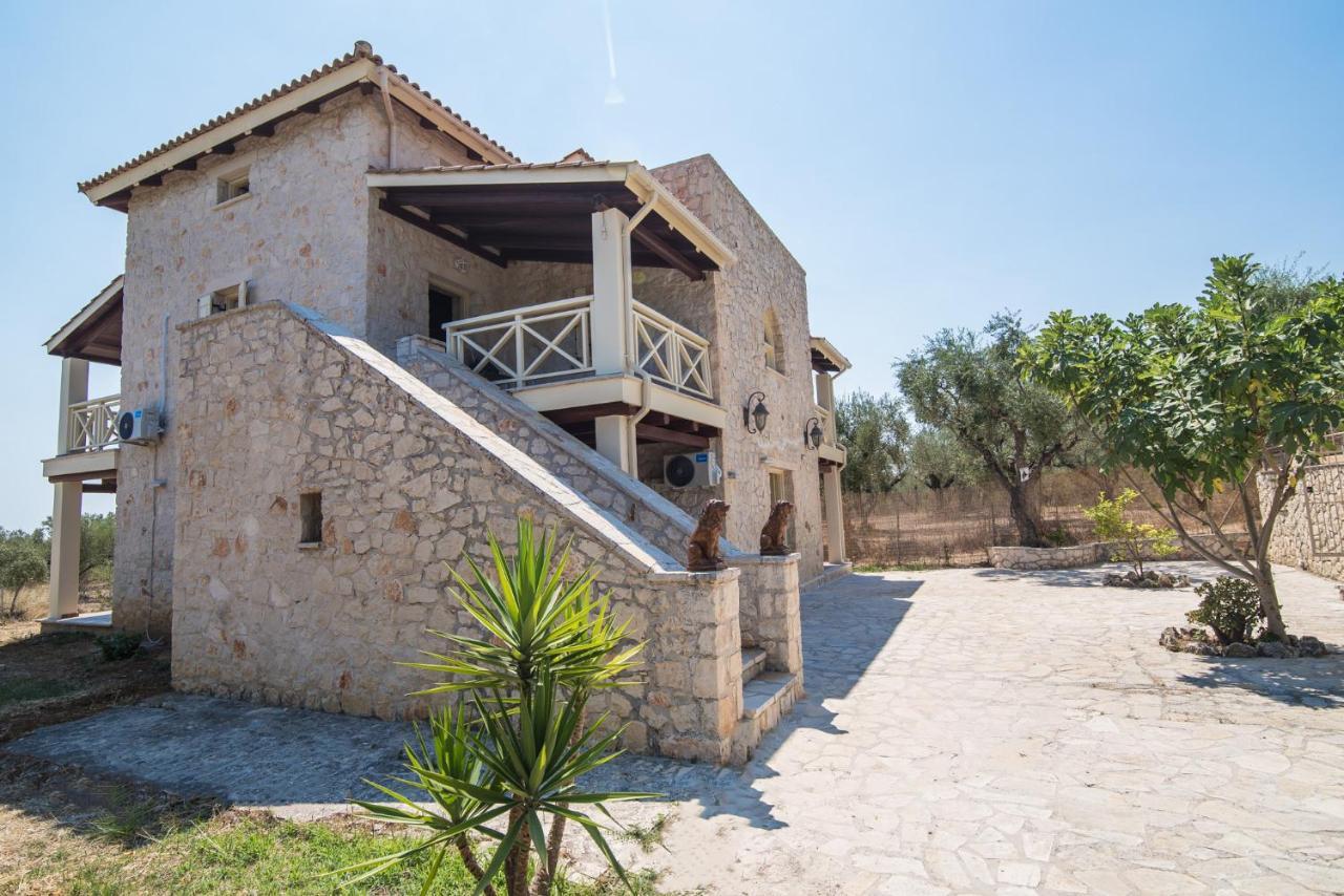 Elianthos Stone Apartment *